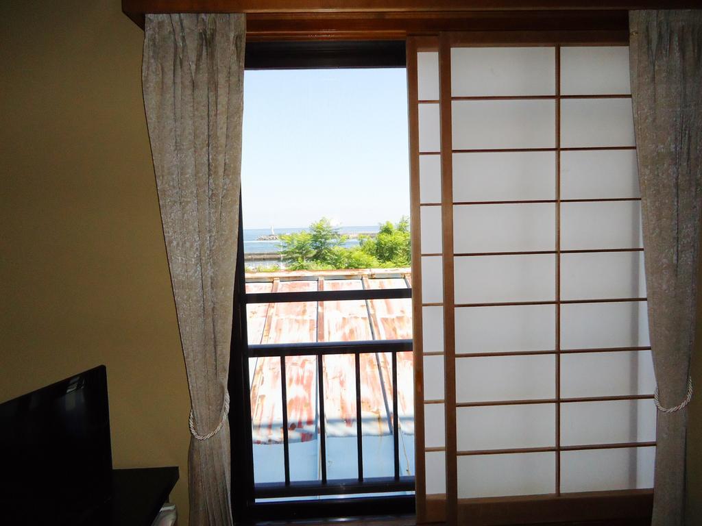 Minshuku Shigemura Hotel Atami  Buitenkant foto