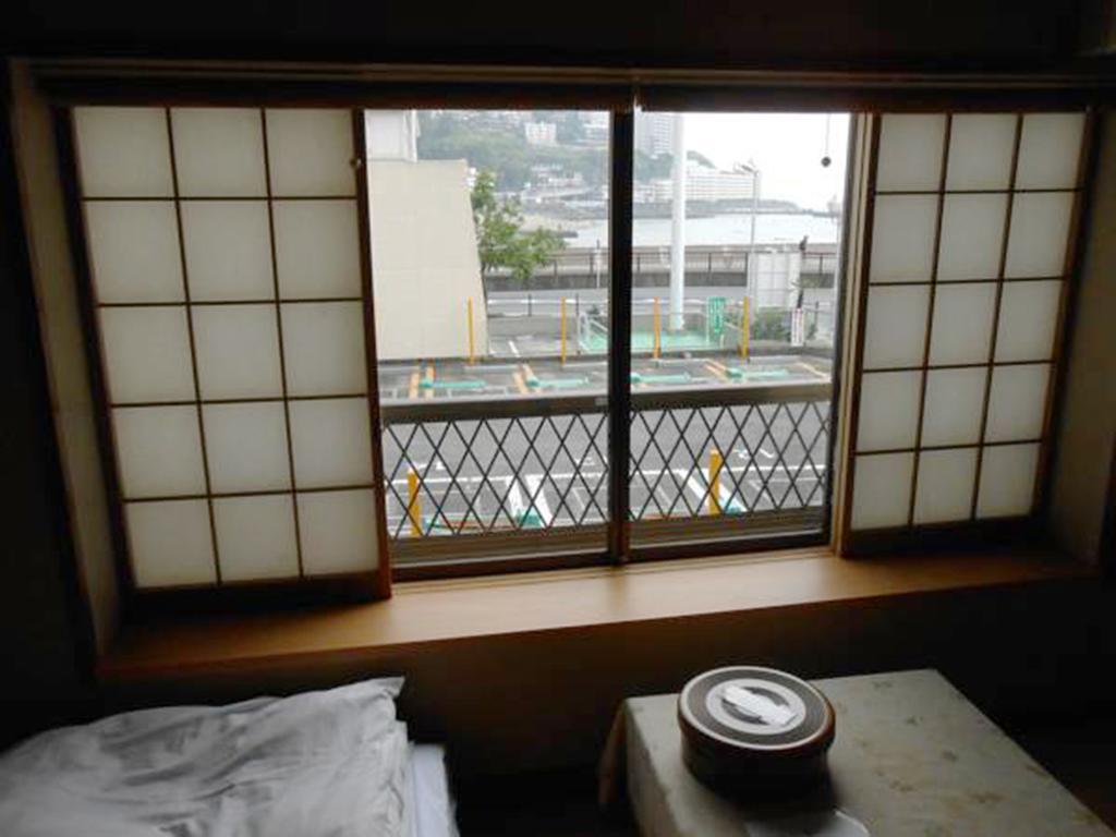 Minshuku Shigemura Hotel Atami  Buitenkant foto